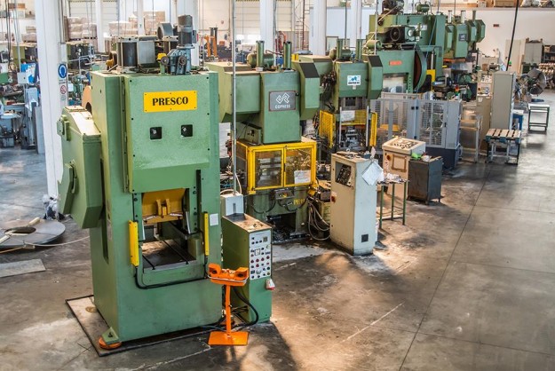 pressa meccanica a ginocchiera di 315 t coniatura e imbutitura Gima Spa