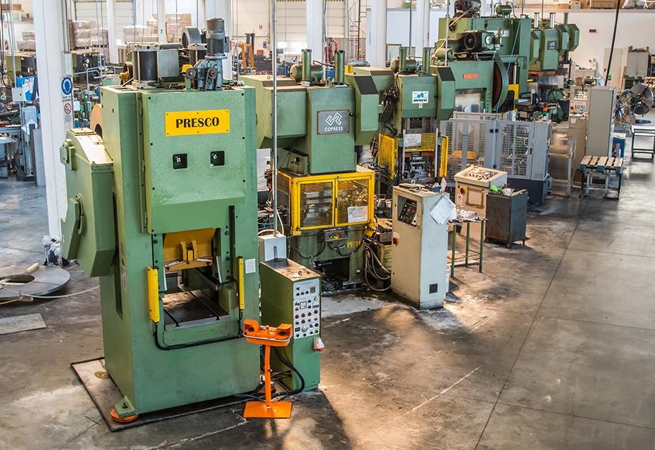 pressa meccanica a ginocchiera di 315 t coniatura e imbutitura Gima Spa