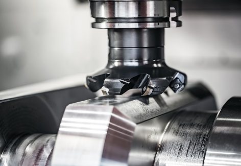 Il processo di fresatura richiede la rotazione di un utensile varia a seconda del materiale lavorato