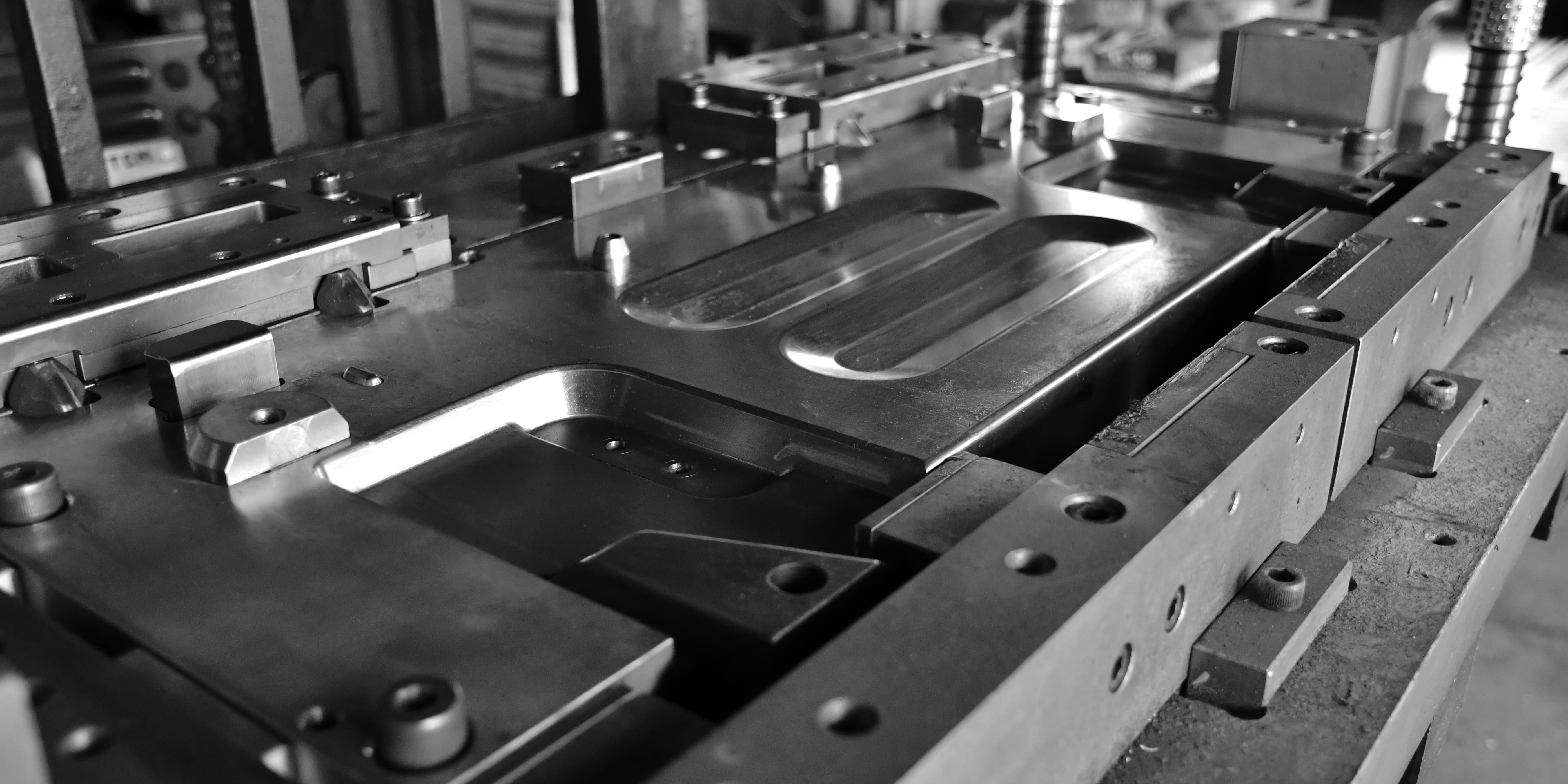 salva-stampo-rotture Salva stampo per la fase di avanzamento della lamiera nello stampaggio