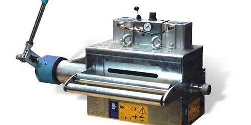 sistemi-avanzamento-lamiera-stampaggio I sistemi di avanzamento lamiera sono tre: pneumatico, meccanico, elettronico