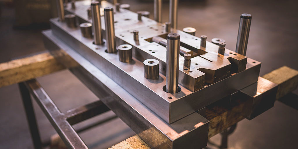 Stampo progressivo per acciaio inox