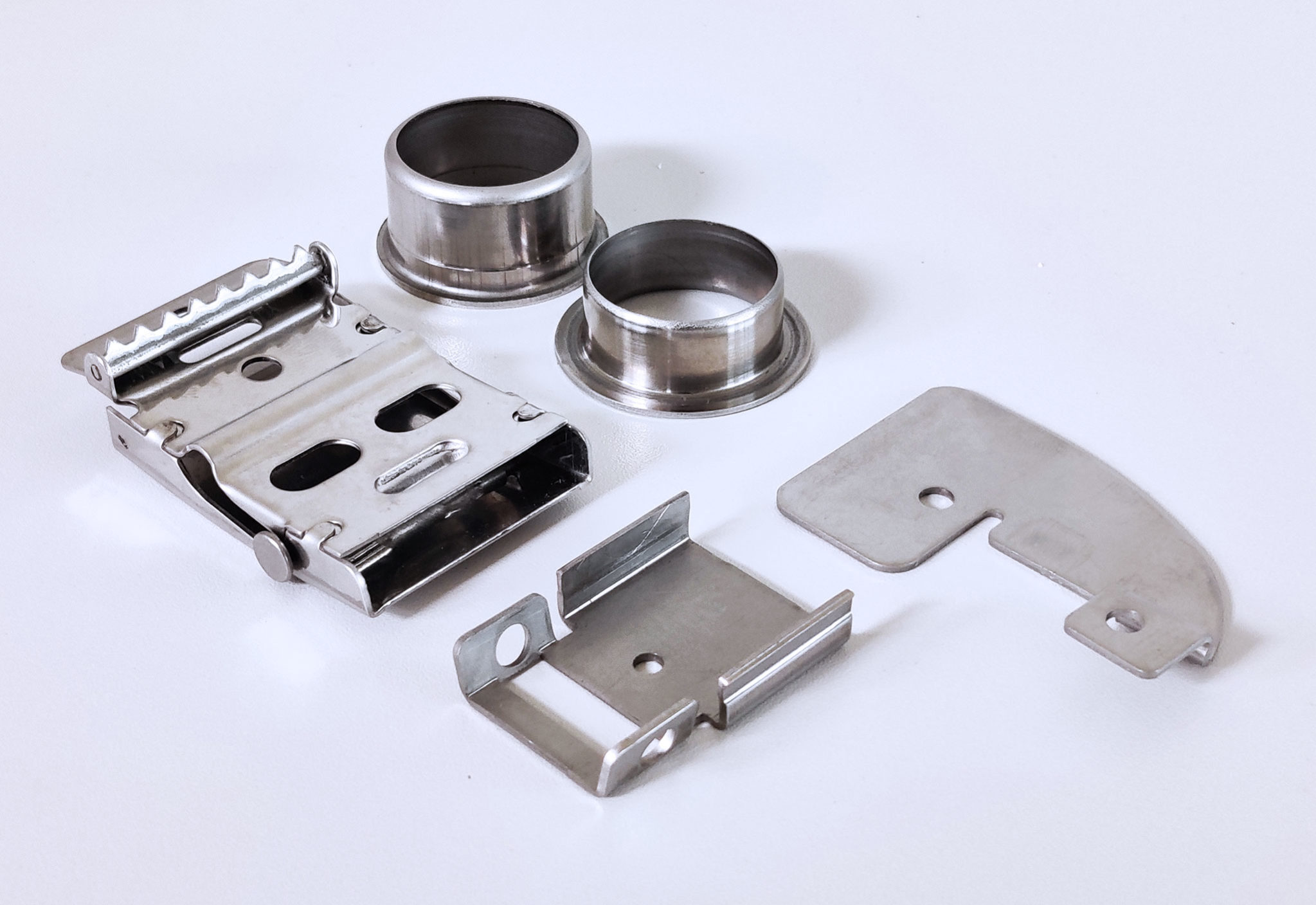 Particolari tranciati in lamiera